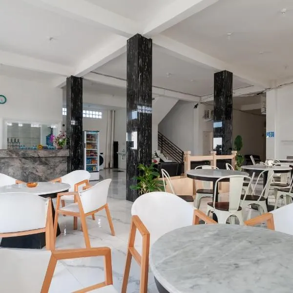 RedDoorz near UISU teladan Medan, hotel v destinaci Medan