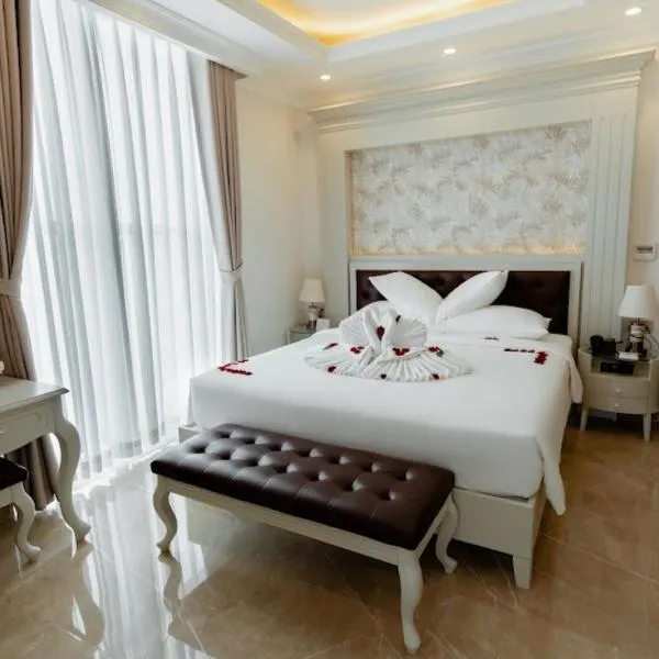 MerPerle Beach Hotel: Nha Trang şehrinde bir otel