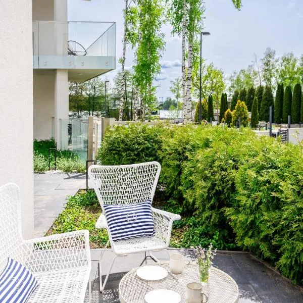 Apartament Olimpijska z ogródkiem i widokiem na jezioro โรงแรมในJonkowo