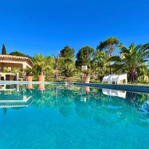 Villa La Source 83 - room close to St Tropez, hotel em Cogolin