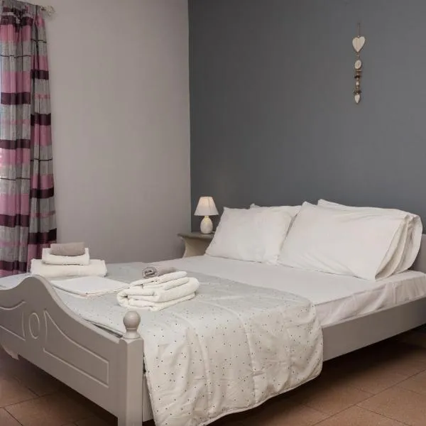 Theodora Studios, hotel en Argassi
