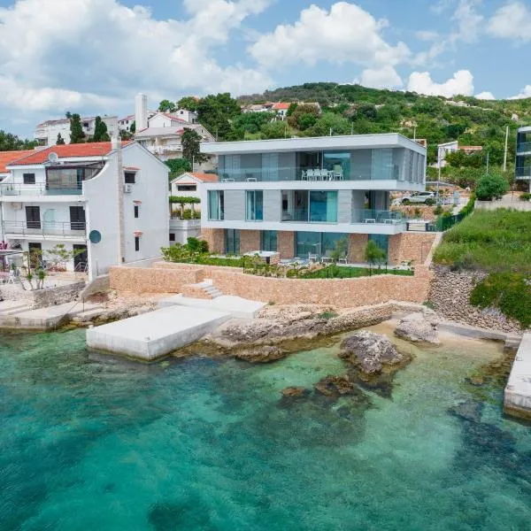 D HOUSE, hotel in Stara Novalja