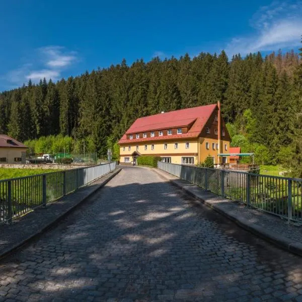 Chata Čeňkovka, hotel di Srní