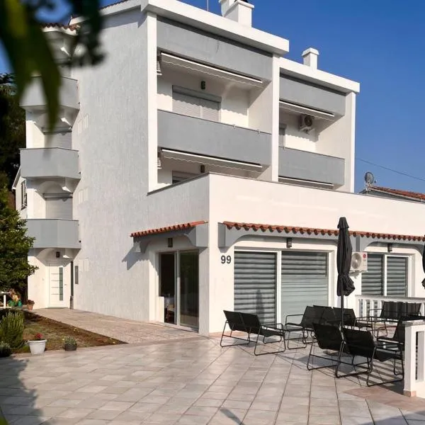 Villa Rosa Rooms, ξενοδοχείο σε Punat