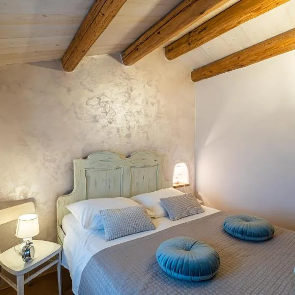 Johan i Matija、Grandićiのホテル