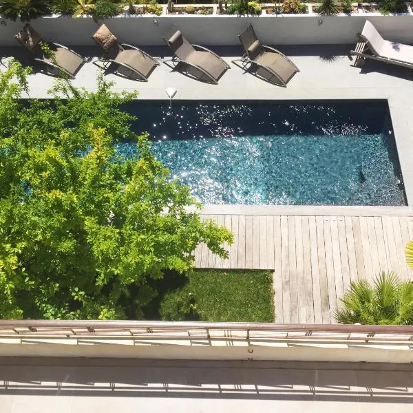 Villa k6 piscine vue mer impasse privée, hotel v mestu Cassis
