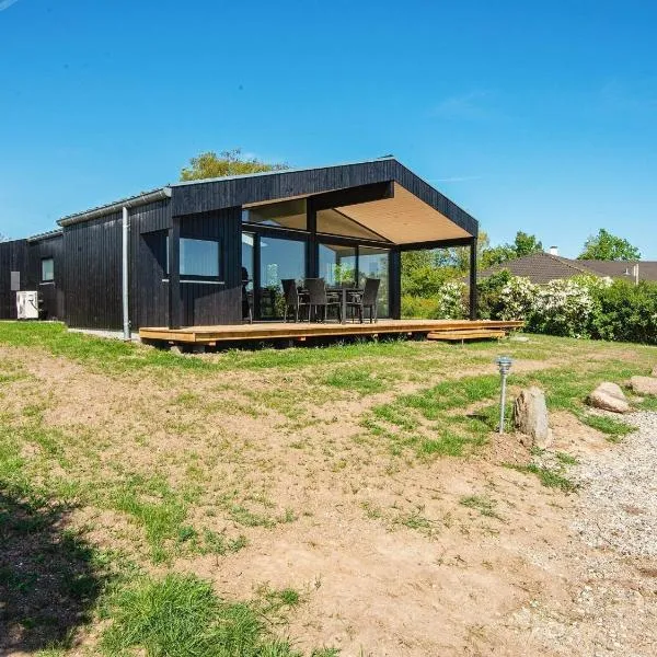 6 person holiday home in Rønde-By Traum, hotel v destinaci Rønde