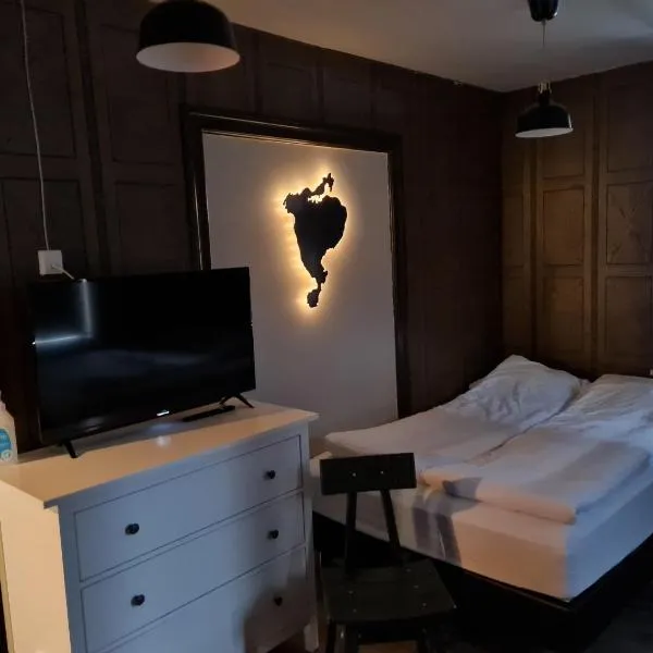 Lava Guesthouse: Vestmannaeyjar şehrinde bir otel