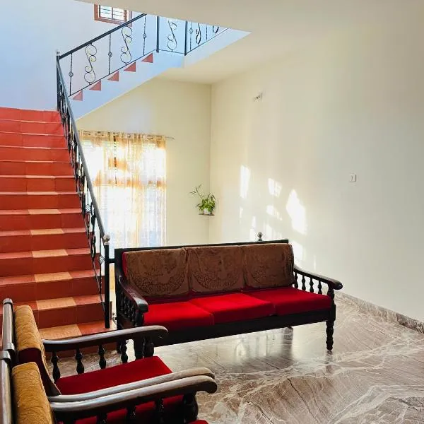 Spacious 3-Bedroom Private Villa in Mangalore - Ideal Getaway for Family and Friends, hotel v destinaci Mangalúr