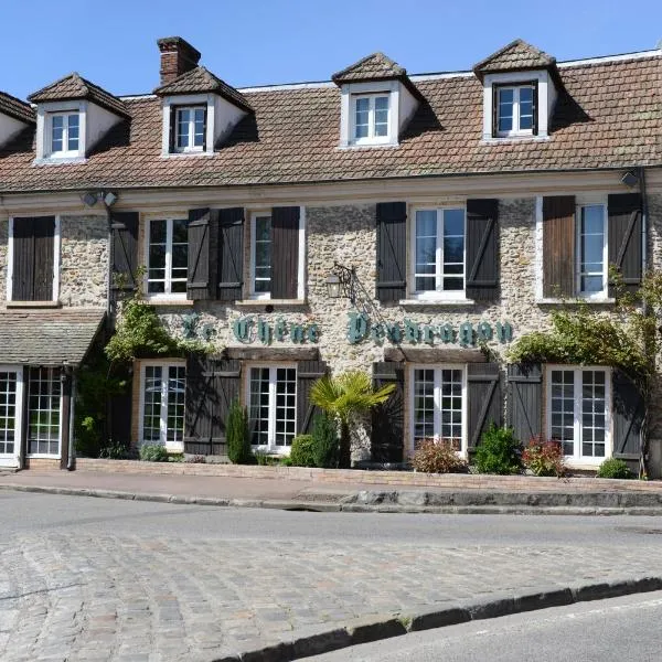 Le Chene Pendragon, отель в городе Saint-Léger-en-Yvelines