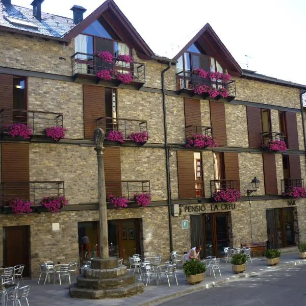 Pensio La Creu, hôtel à Esterri d'Àneu