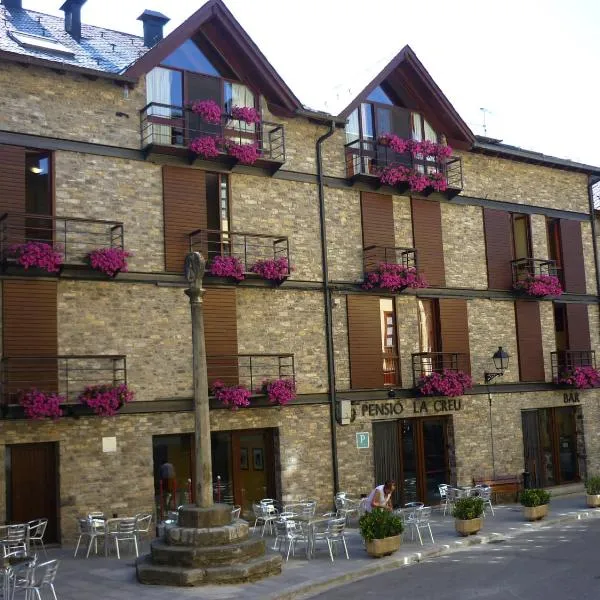 Pensio La Creu, hotel v destinaci Esterri d'Àneu