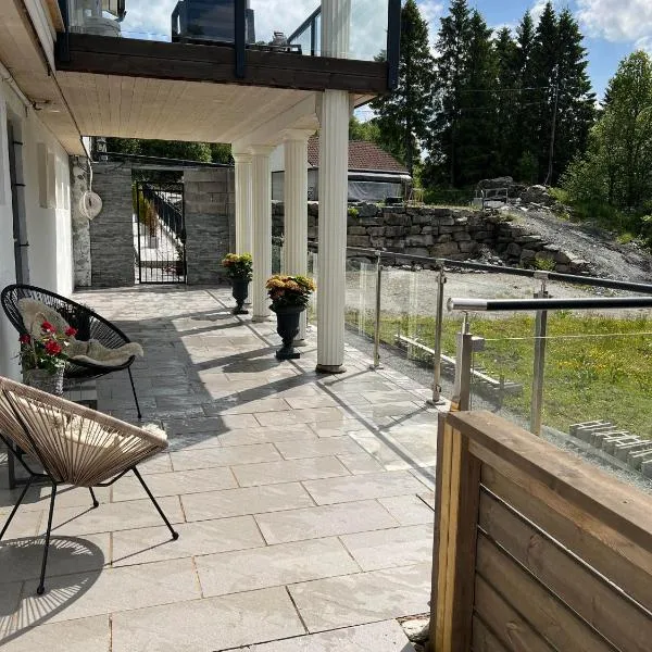 Apartment in Åsane, hotel in Herdla