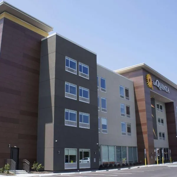 La Quinta Inn & Suites by Wyndham Manchester - Arnold AFB, hotel di Manchester