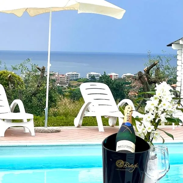 Vigneto - Italian Restaurant & B&B, hotel v destinaci Villa Rosa