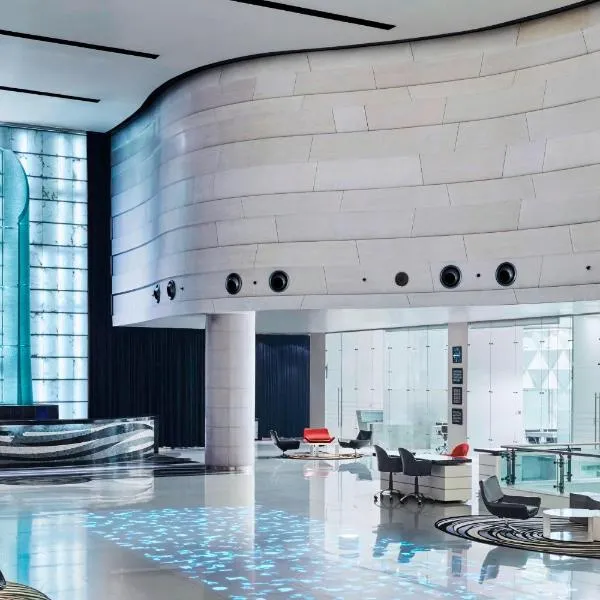 Le Meridien New Delhi, отель в Нью-Дели