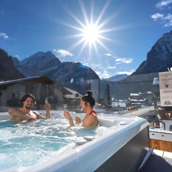 Hotel Aurora, hotel in Canazei