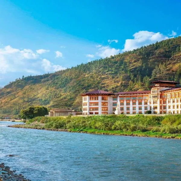 Le Meridien Paro Riverfront, hotel in Drugyel Dzong