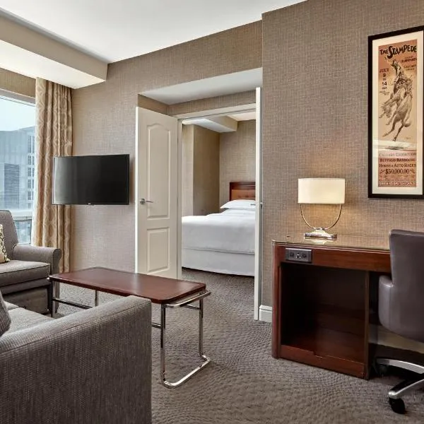 Sheraton Suites Calgary Eau Claire, hotelli kohteessa Calgary