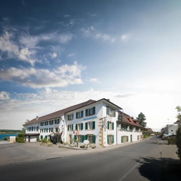 Hotel Bad Murtensee, hotel in Villarepos