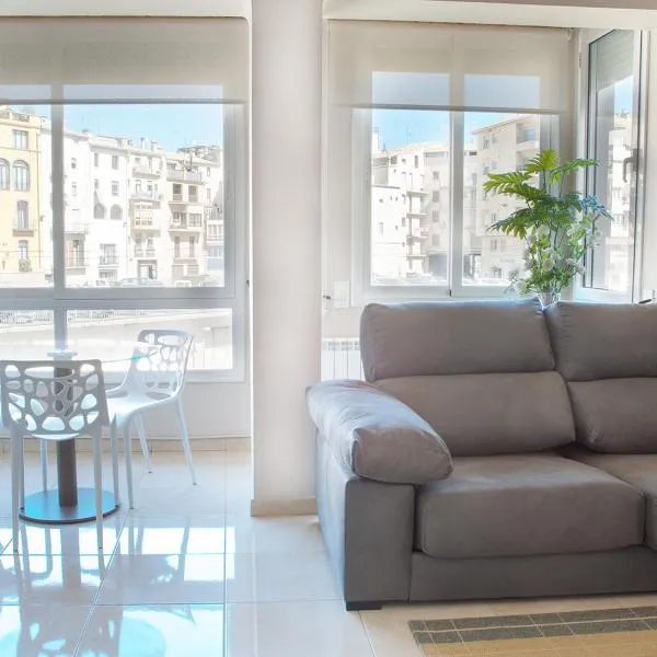 Apartaments Turistics Cardona I, hotel Cardonában