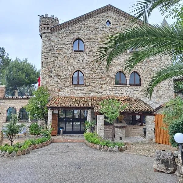 Hotel Lo Smeraldo, hotel v destinaci Roccavivara