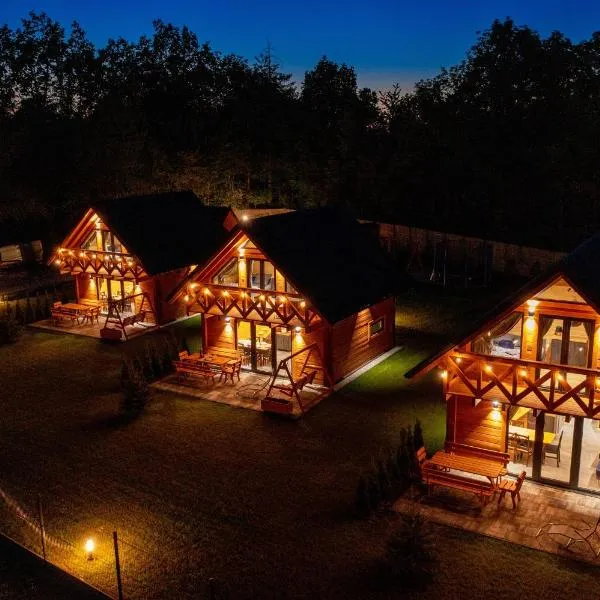 Słoneczne Domki Sudety - Domki Całoroczne Kotlina Kłodzka, hotel v destinaci Stary Waliszów