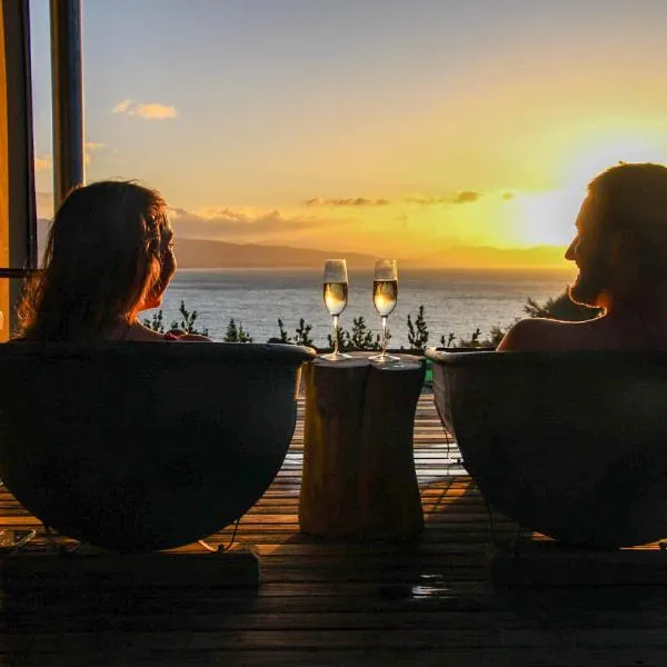 Drift Off Grid Luxury Eco Glamping – hotel w mieście Tarakohe