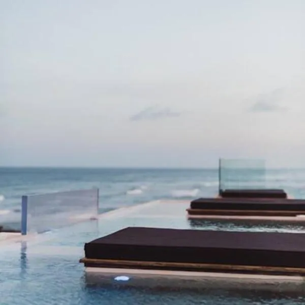 TULUM Beachfront Villa I'Ik by Casa Xuul Tulum, hotel in Tulum Pueblo