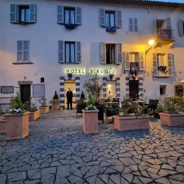 Hotel Virgilio, hotell i Baschi