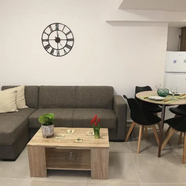 Central Luxury Flat 2, hotel in Chios
