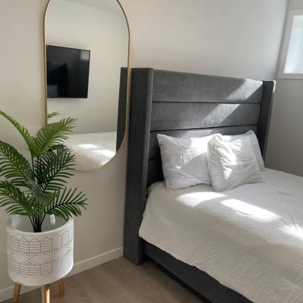 Tastefully furnished one bedroom suite, hotel v destinaci Calgary
