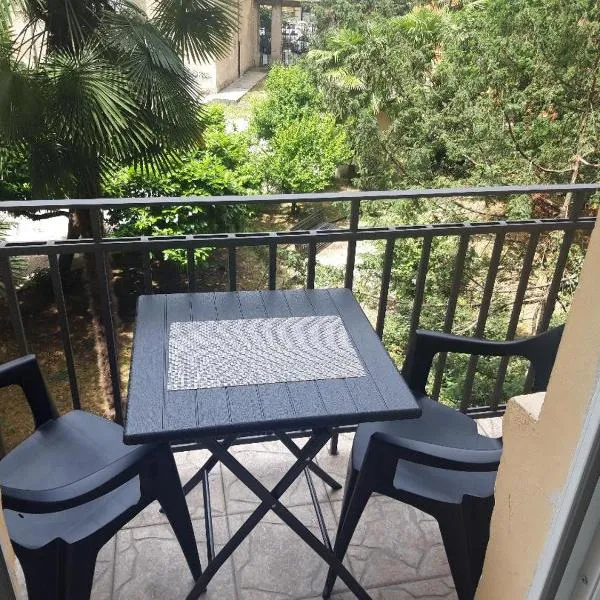 Apartman Matteo, hotel v destinaci Rijeka