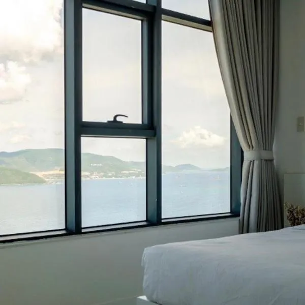 Infinity Sea View Apartment, hotel in Nha Trang