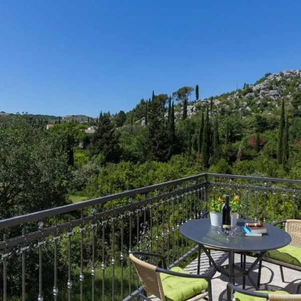Apartment Green Oase, hotel v Mlini