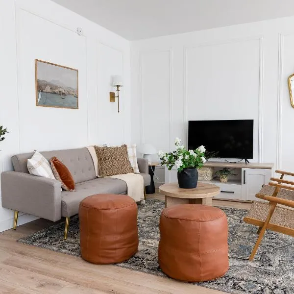 Logement 2 chambres spacieux Lit King Verdun parking gratuit, hotel a Valence