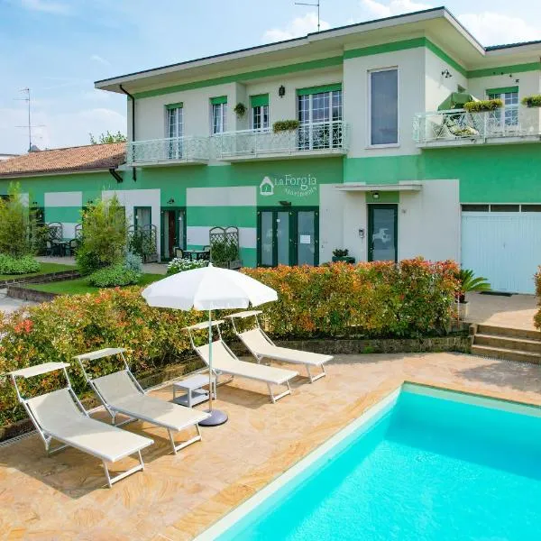 La Forgia Apartments, khách sạn ở Peschiera del Garda