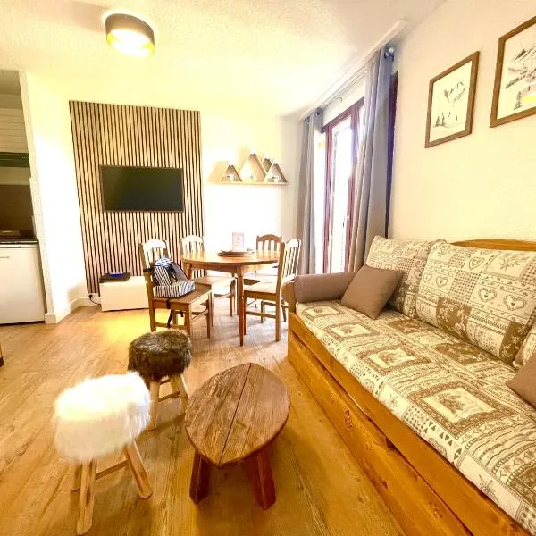 Appartement 6 couchages, Tout confort, pieds des pistes, hotel en Champanastays