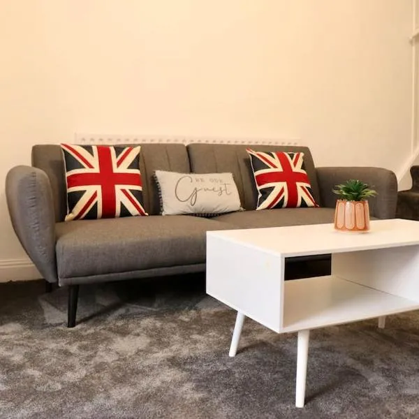 Charming 3 Bedroom Property FREE WiFi & Parking, ξενοδοχείο σε Beeston