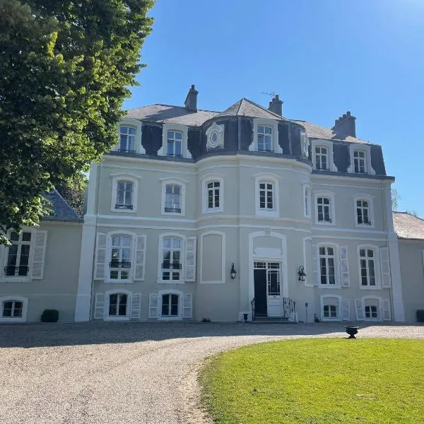Hôtel Château Cléry, hotel in Wirwignes