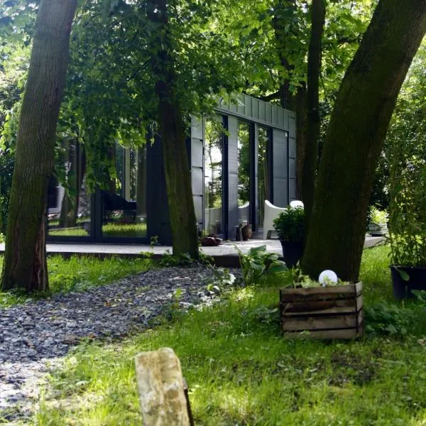 Domek Hrabiego -domek nr 1, hotel in Rozkochów