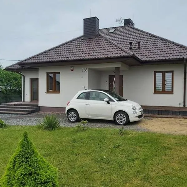 Green Hill House โรงแรมในPępice