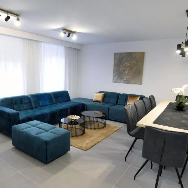 Commodious house in Rijeka with 5 bedrooms, hotelli kohteessa Rijeka