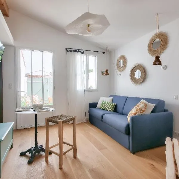 Studio avec terrasse à 250 mètres du port, hotel in Rivedoux-Plage