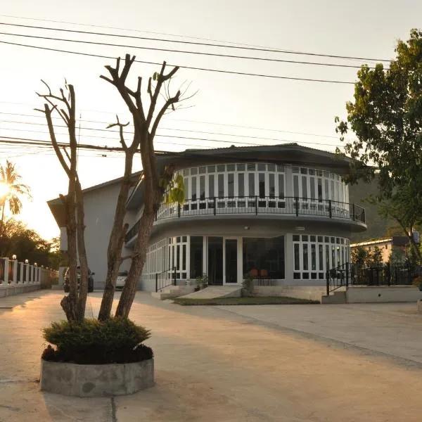 Khaoyai Terrazzo, hotel in Ban Rai Khlong Sai