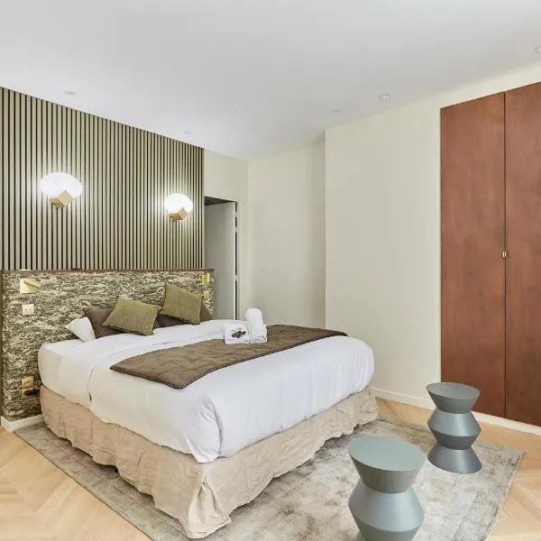Apartment Champs Elysée bu Studio prestige