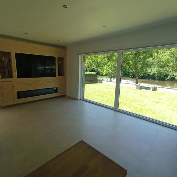 La Villa les pieds dans leau, khách sạn ở Comblain-au-Pont