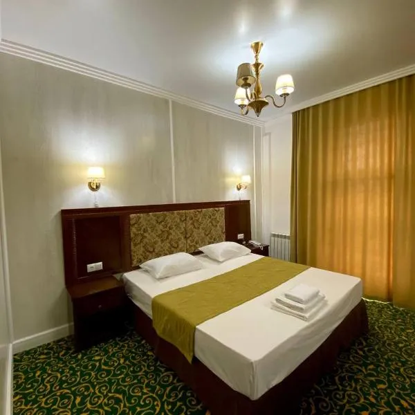 Beles Hotel โรงแรมในAleksandrovka