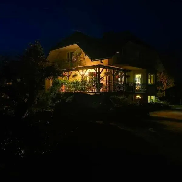 Przystanek pod skałkami, hotel in Lesko