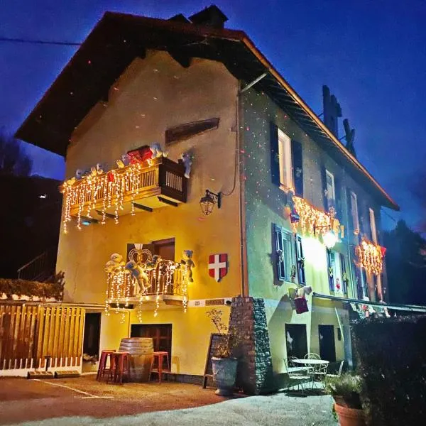 Auberge "La Petite Auberge", hotell i Bourg-Saint-Maurice